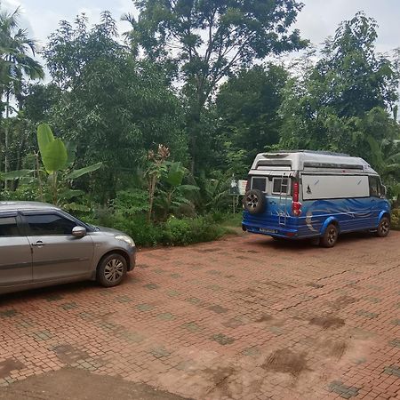 Kalidasa Tree House And Villa, Wayanad Chegāt Exterior foto